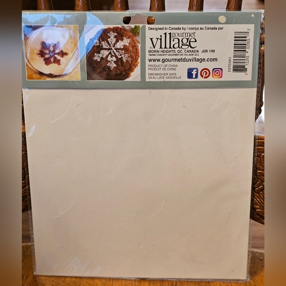 Gourmet du Village Stainless Food Stencil Set - Deer, Snowman, Snowflake, Tree - Picture 2 of 2